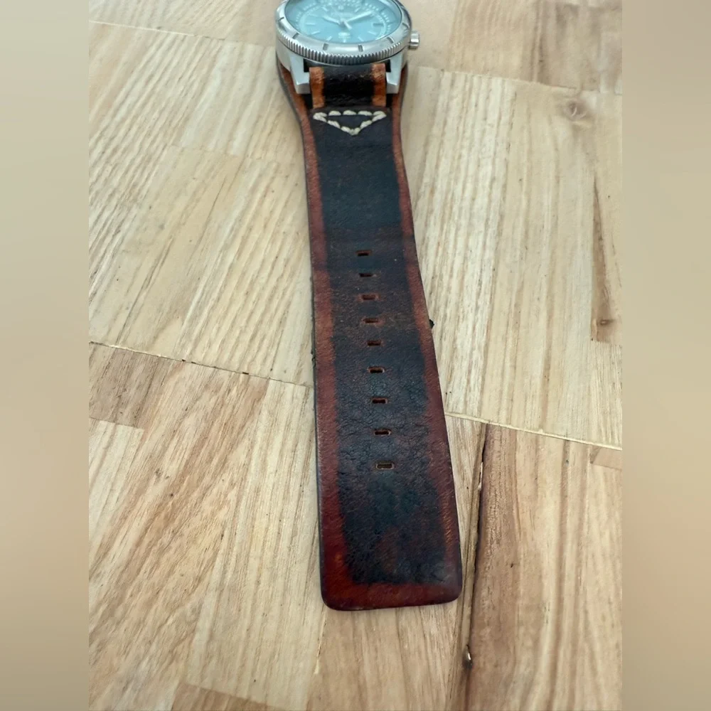 Vintage Fossil blue mens blue dial brown leather watch NEW BATTERY